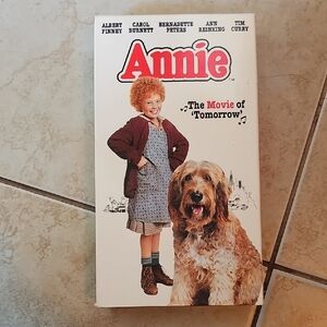 Annie Movie VHS